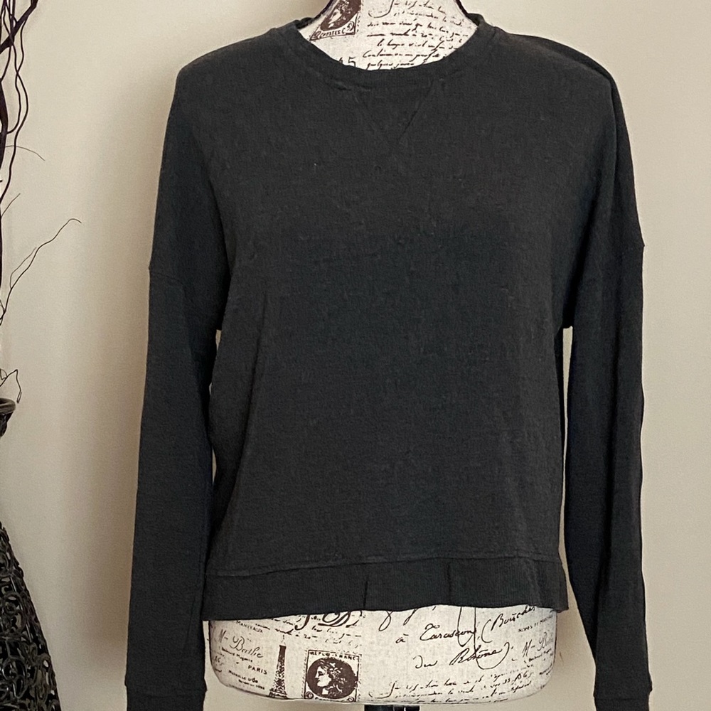 Betsy Johnson Performance fleece sweat top S